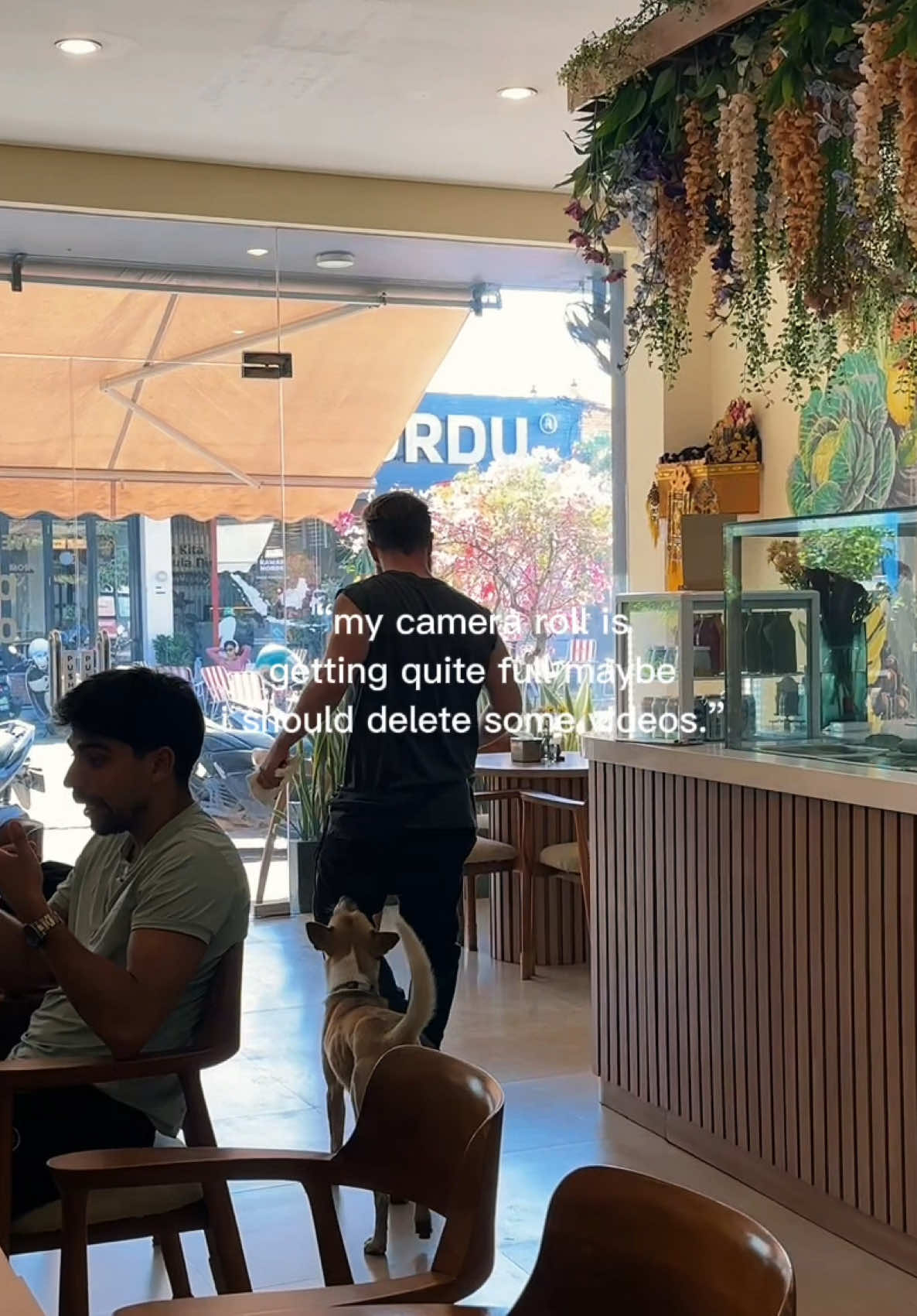 @Oasis Salads & More