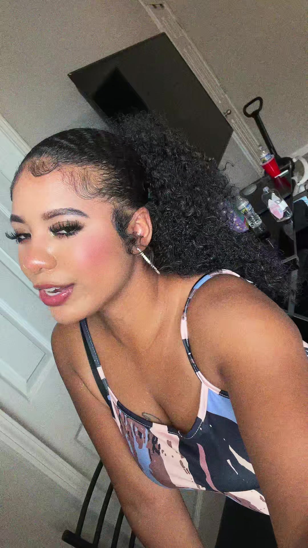 @Angela