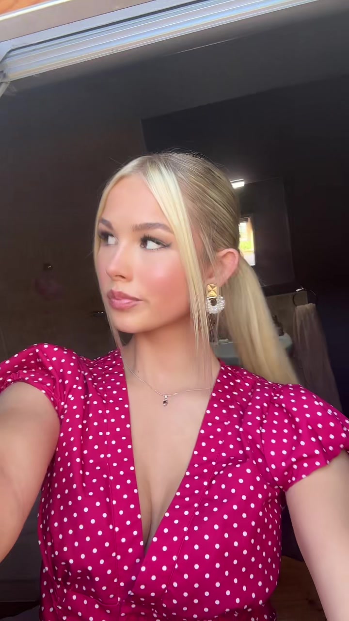 @𝓀𝒾𝓇𝒾 💞