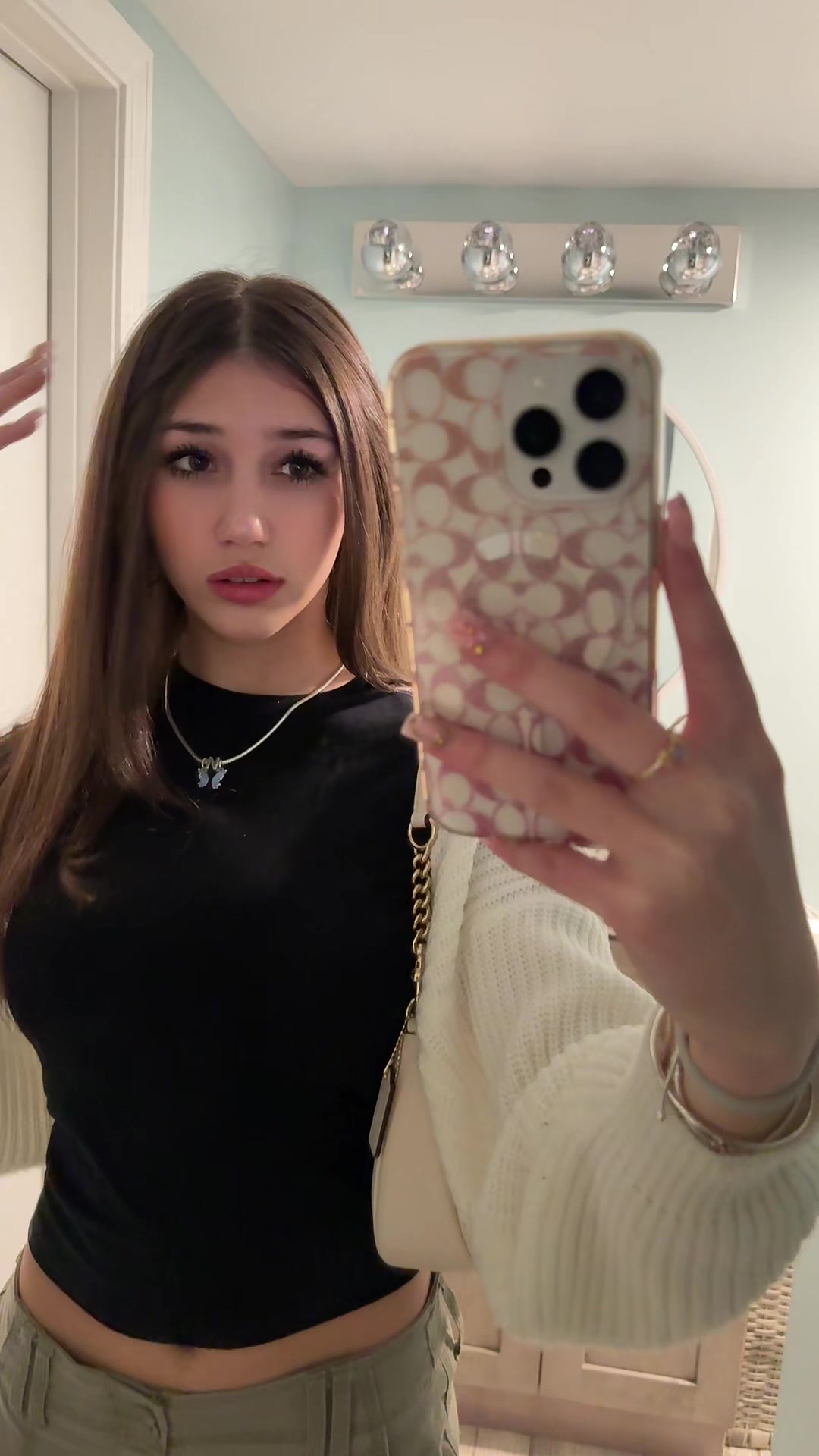 @Neviana