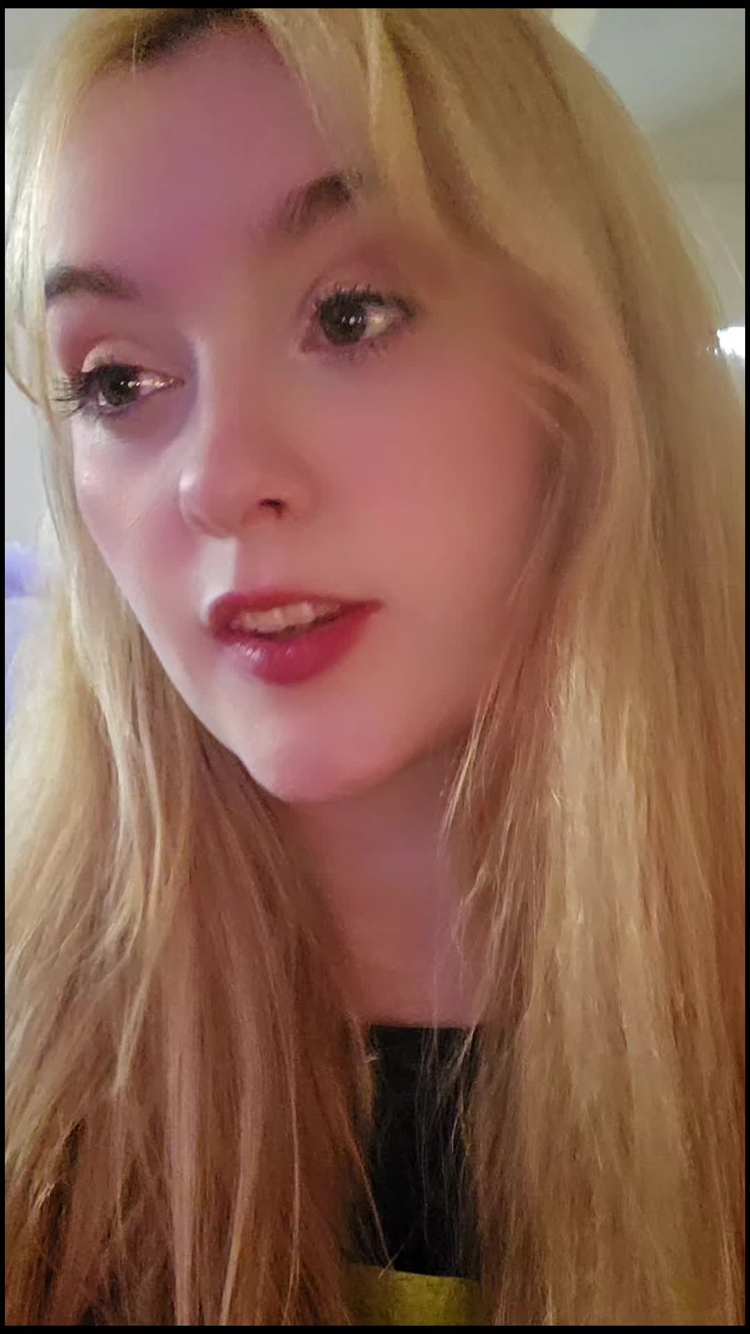 @Ellie 🦋❤️