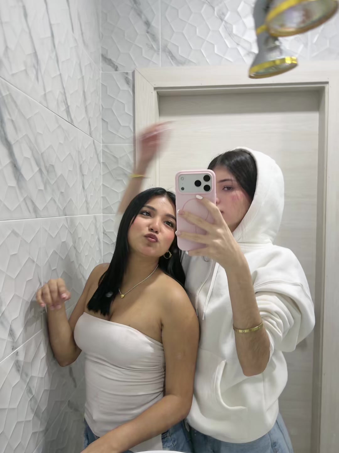 @andhrea<3