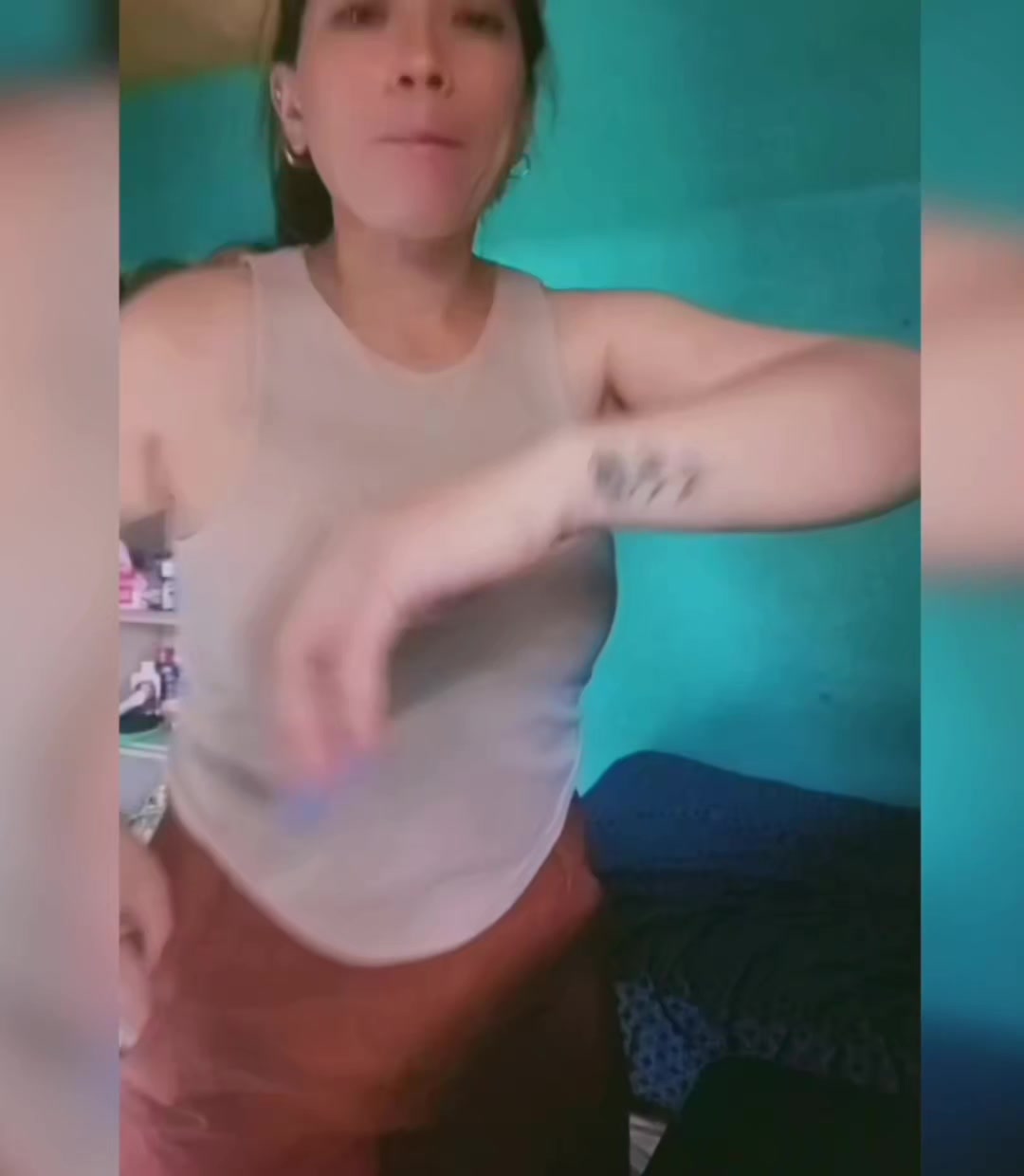 @Elay