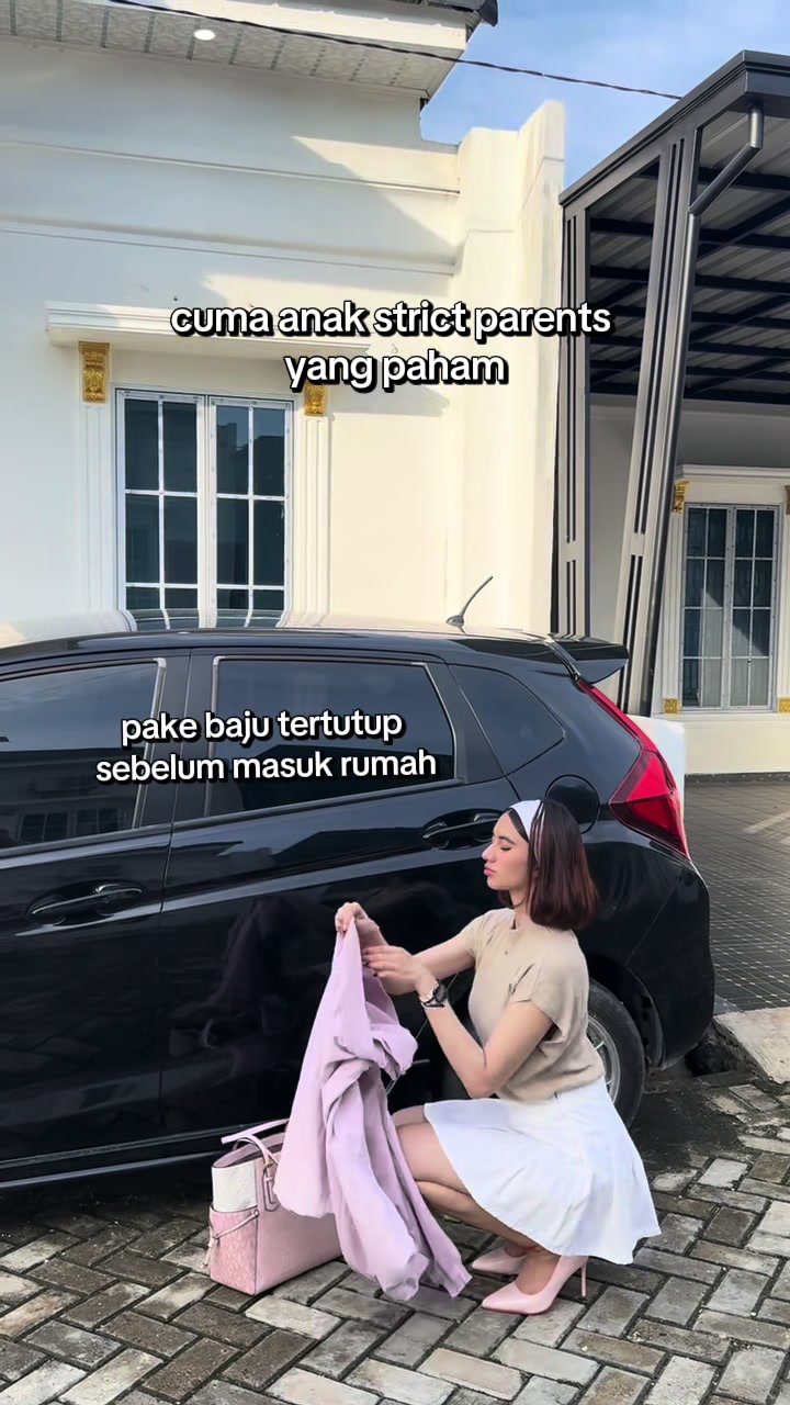 @🦄