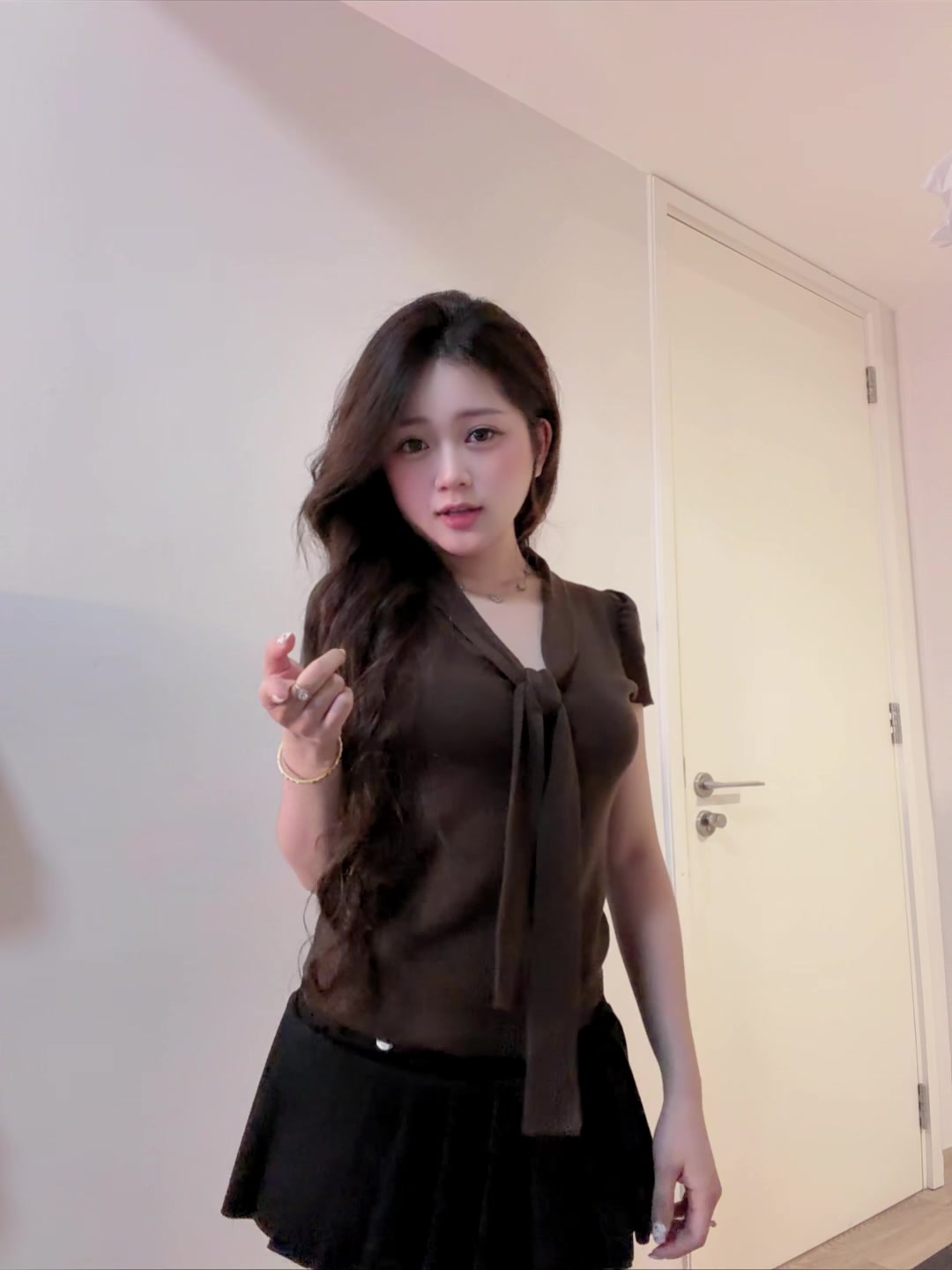 @๐ฏ๐๐๐ข๐๐๐๐๐๐๐๐หโ๐๏ฝก