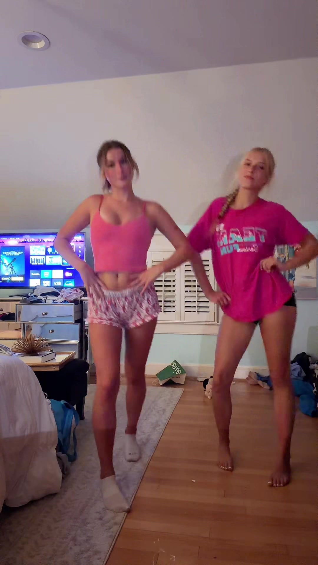 @Chlochlo