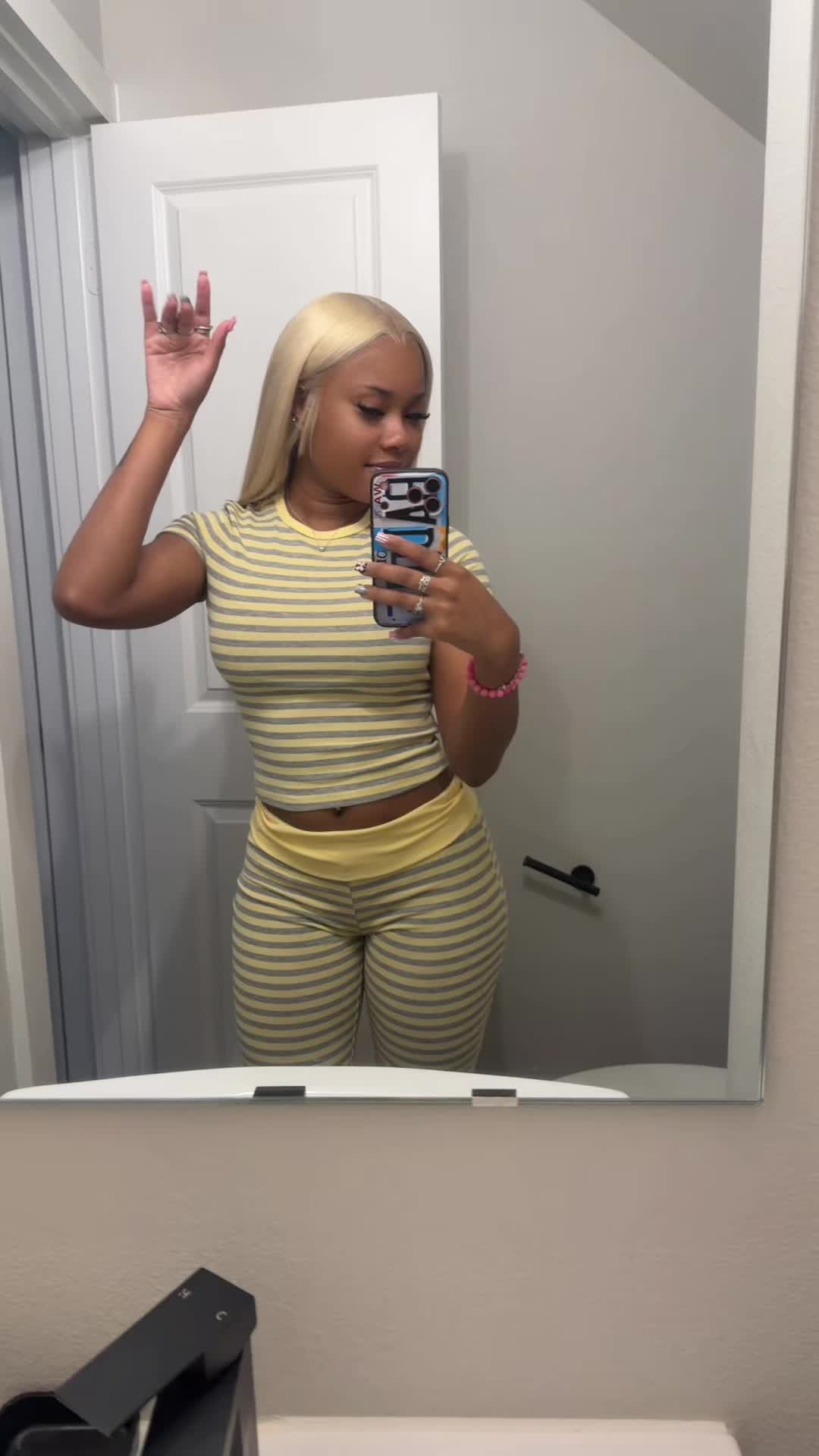 @yalladoreziya
