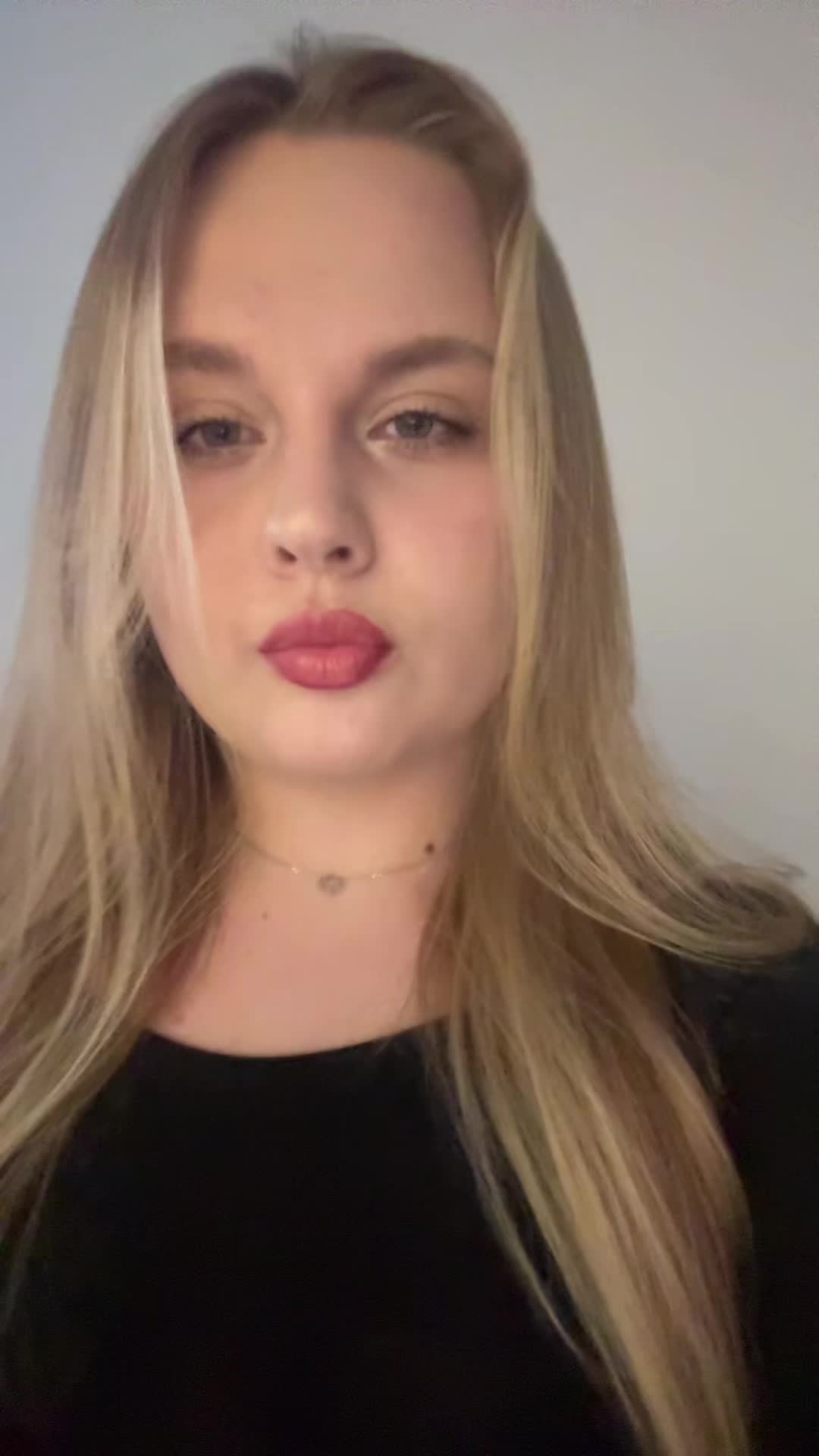 @yanixxxxx