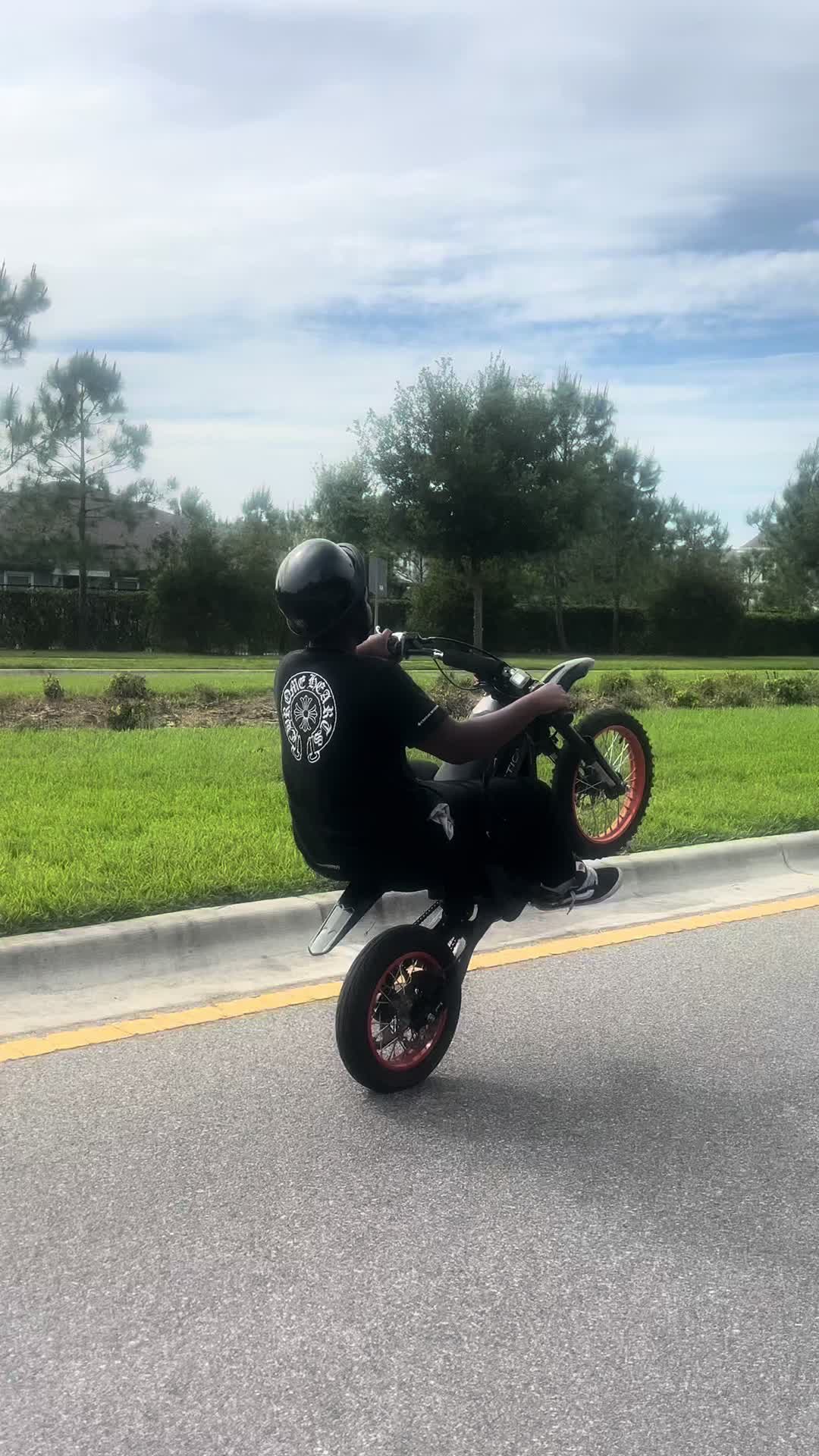 @Saxkchasine4