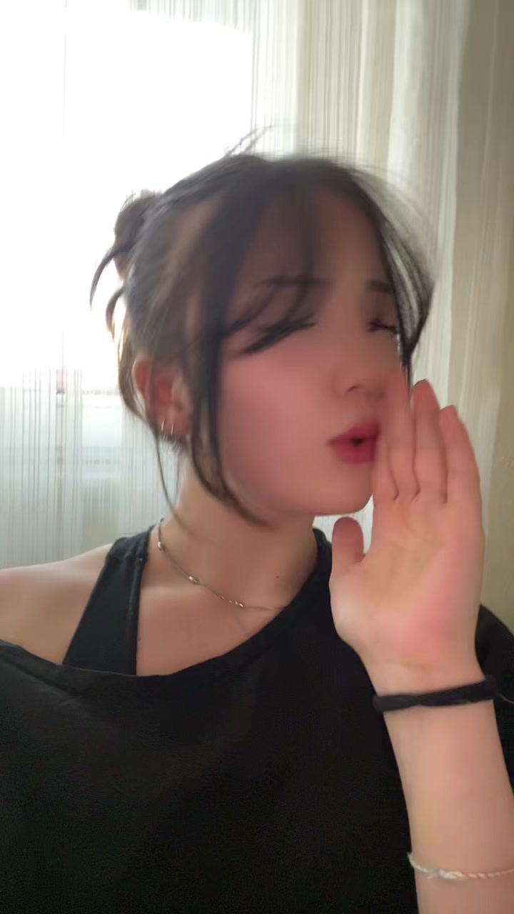 @larvia