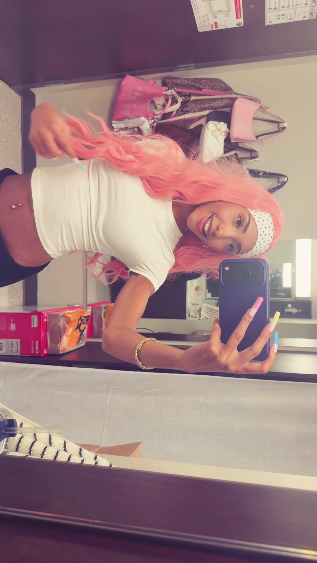 @superhotsexybtich