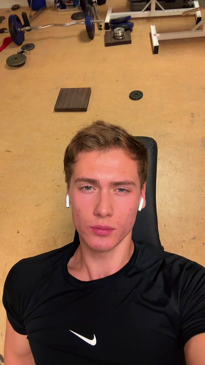 @Леша