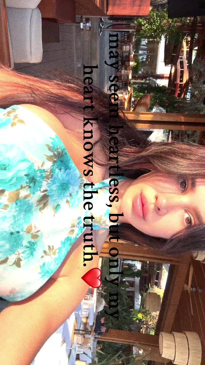 @elenadostic