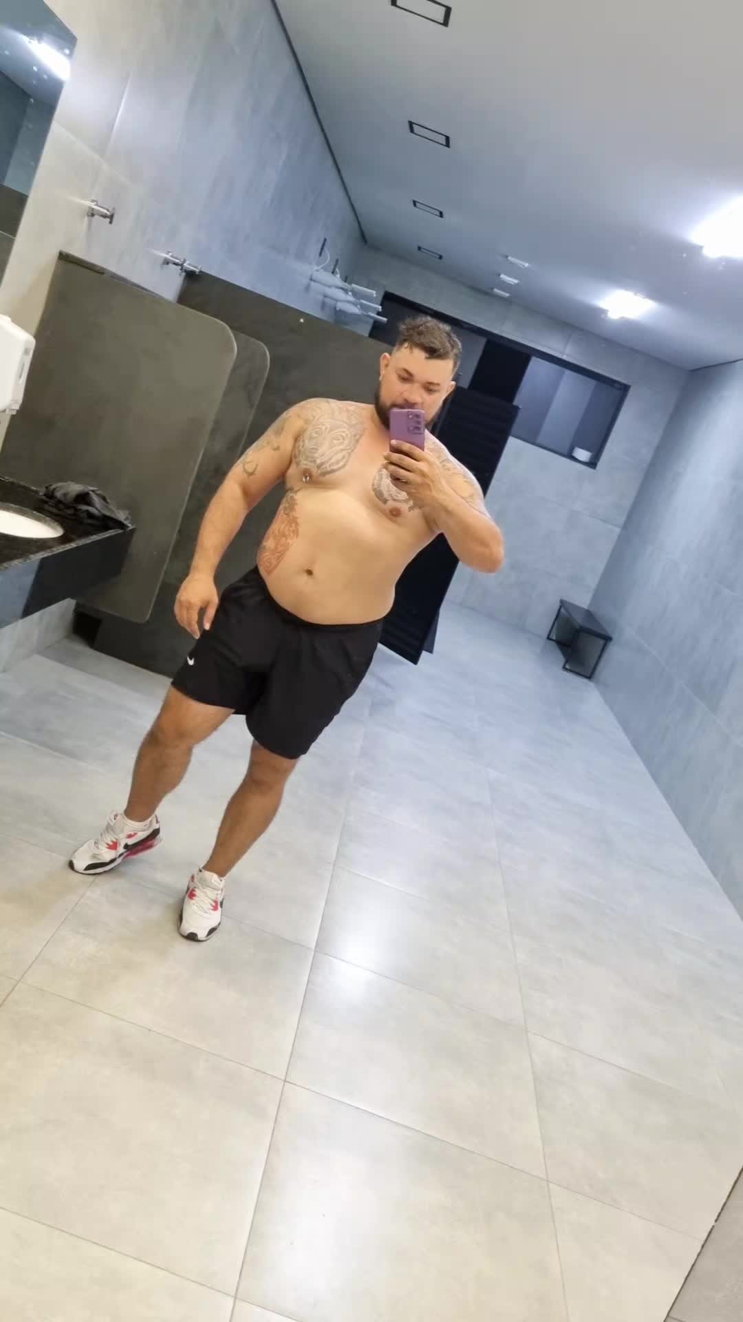 @Tio_black