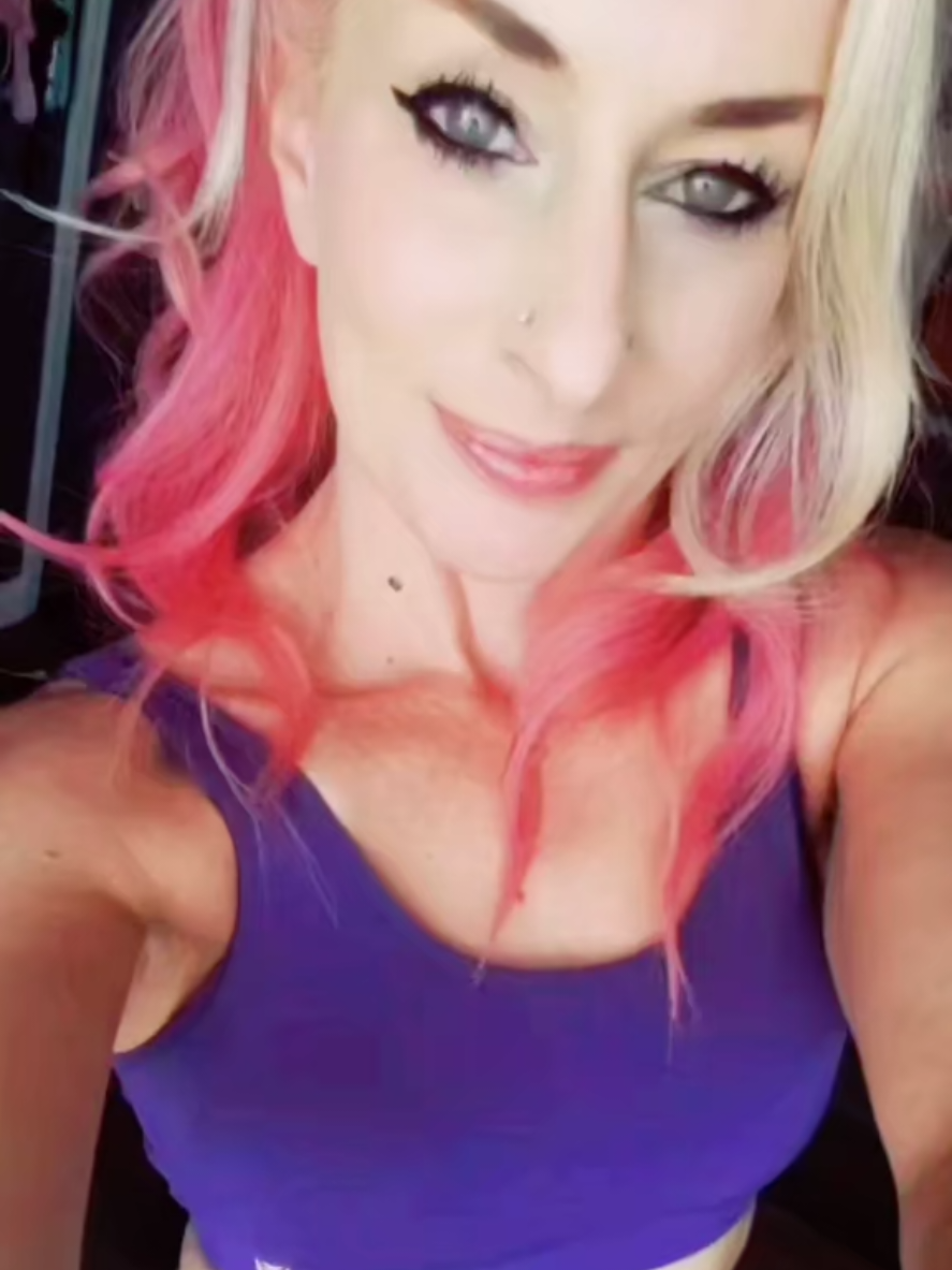 @XTinaaaaa