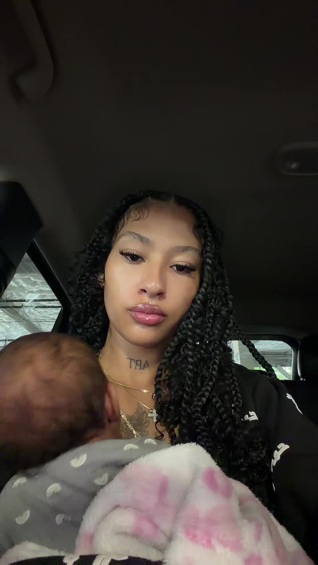 @Girlsl0veliyah