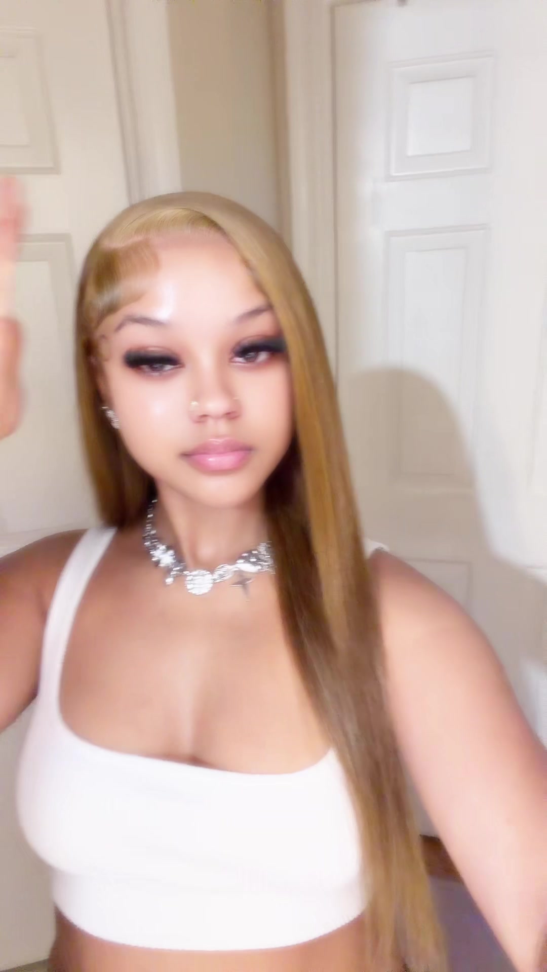 @doll .