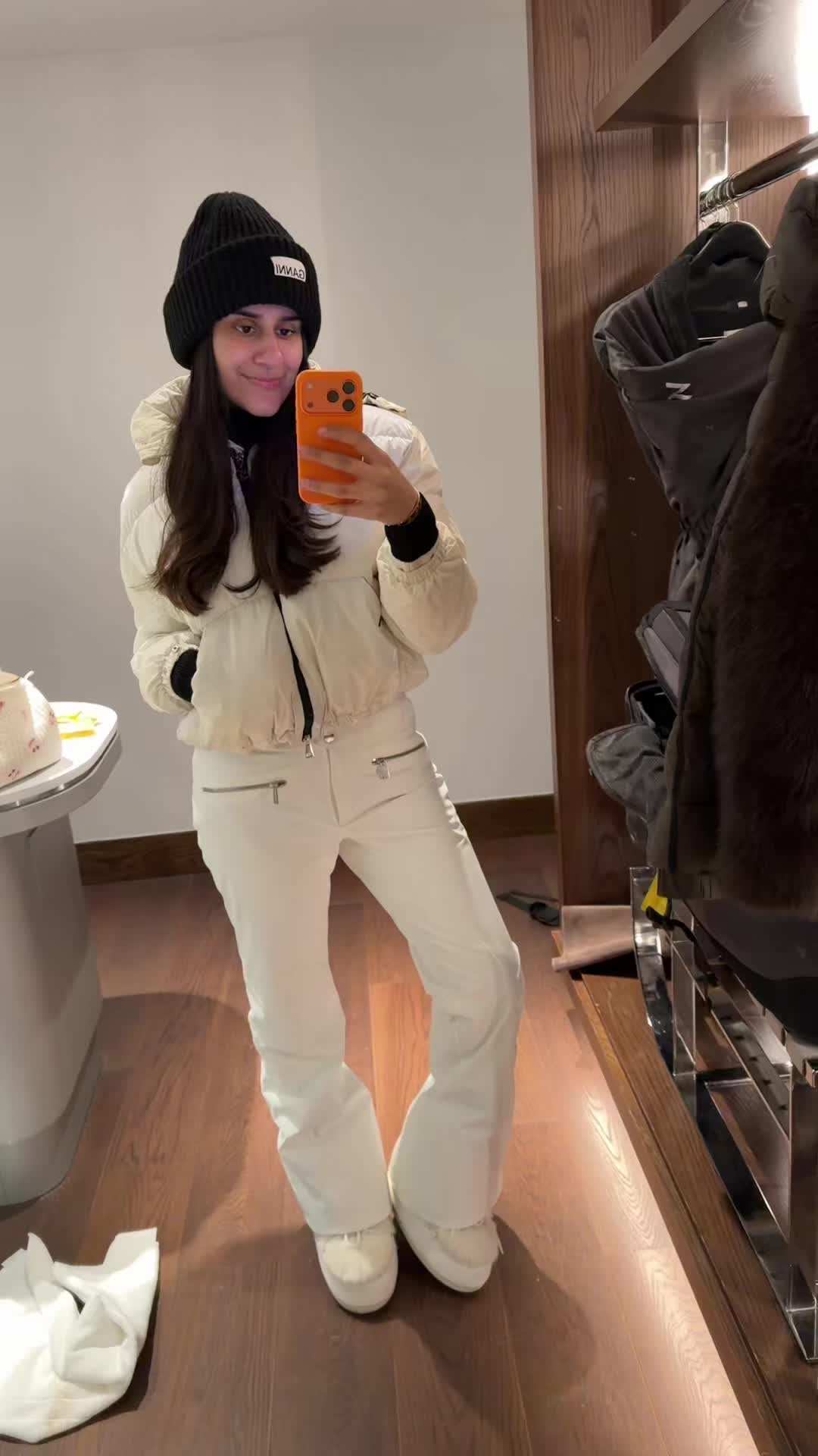 @alinagill28
