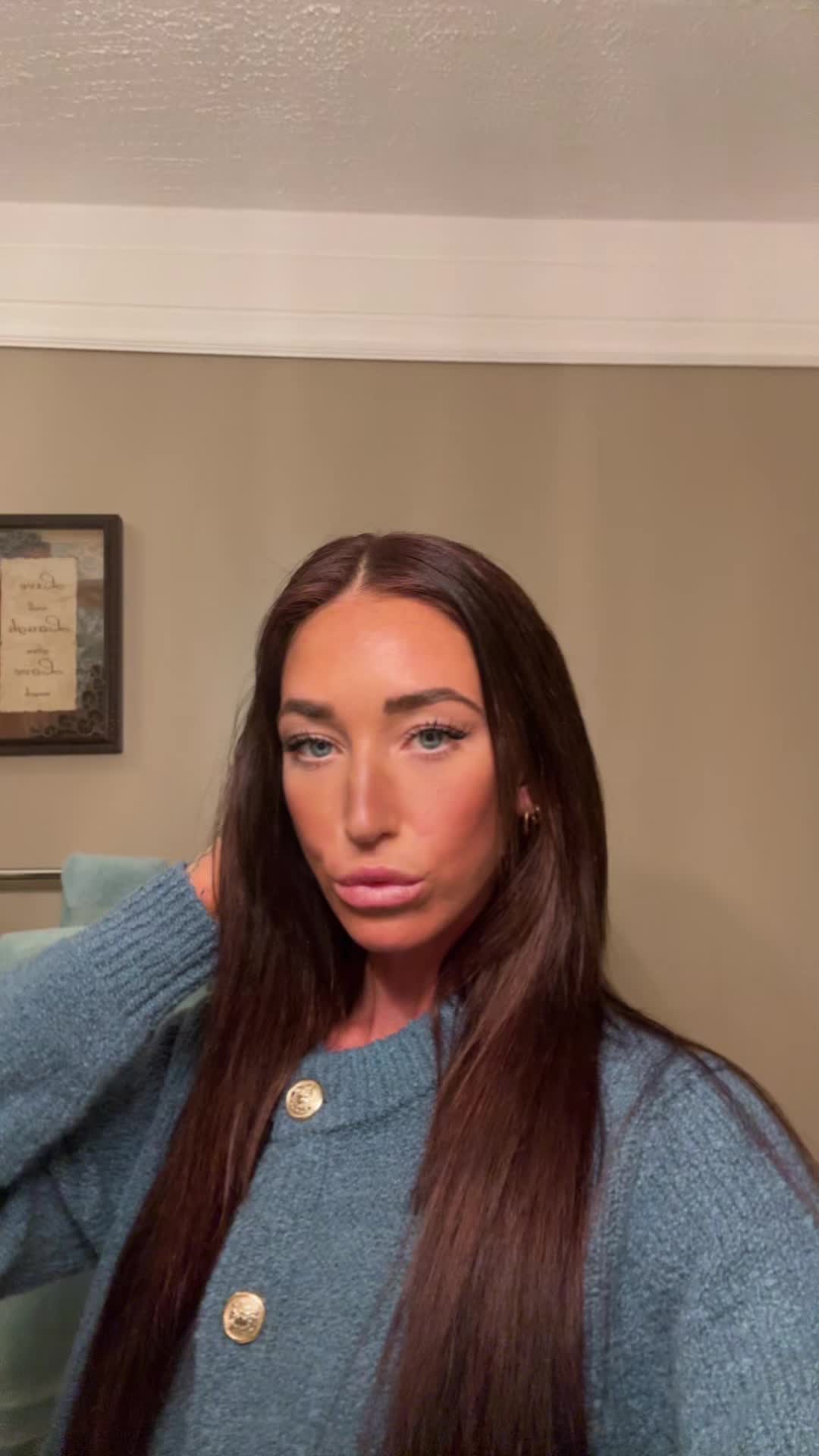@isabella