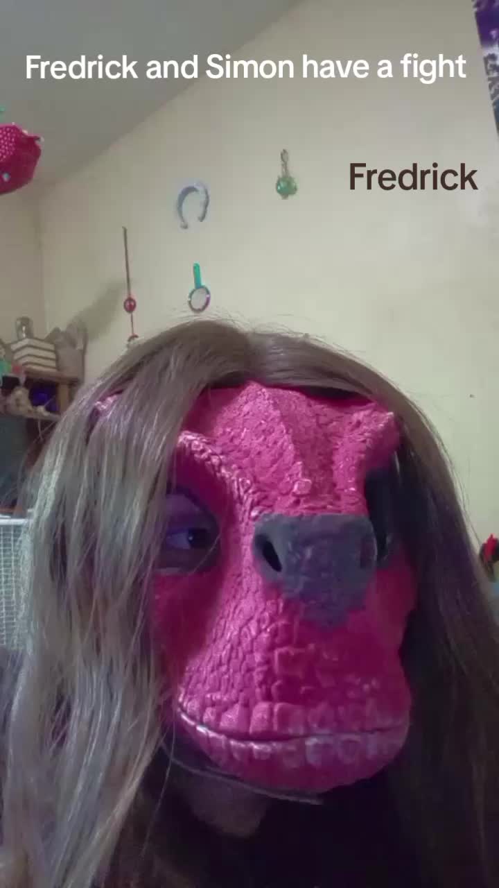 @CosKinz