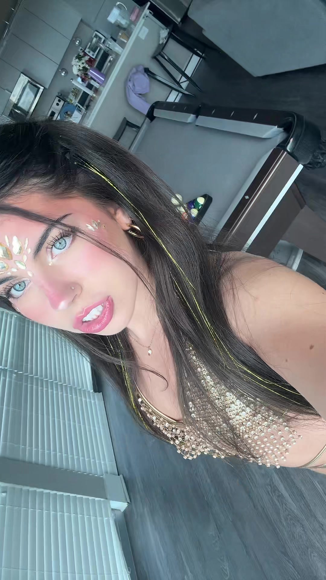 @izabel