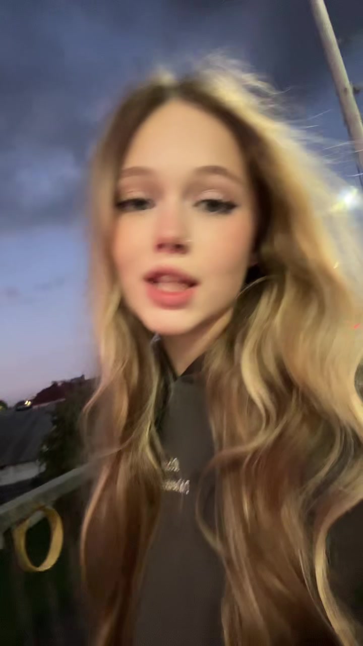 @аришка