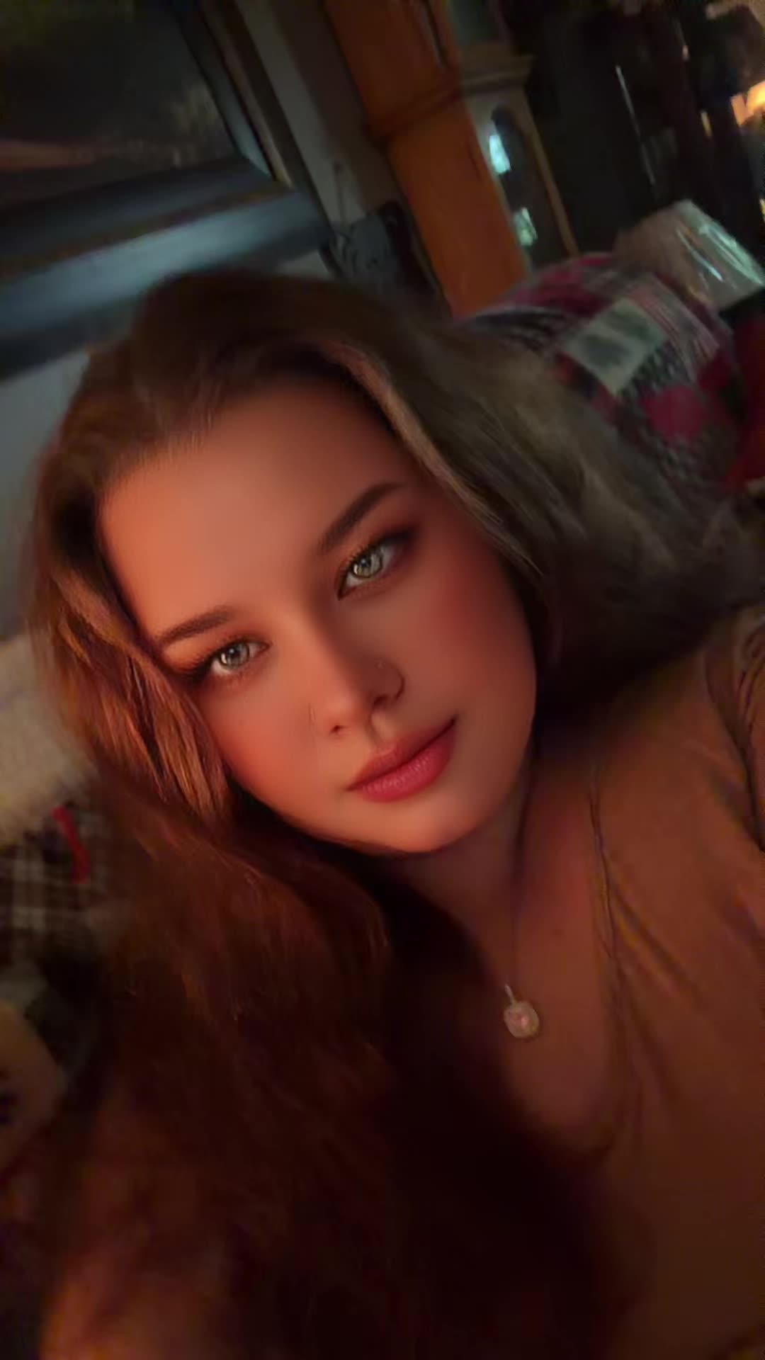 @Katie🫥