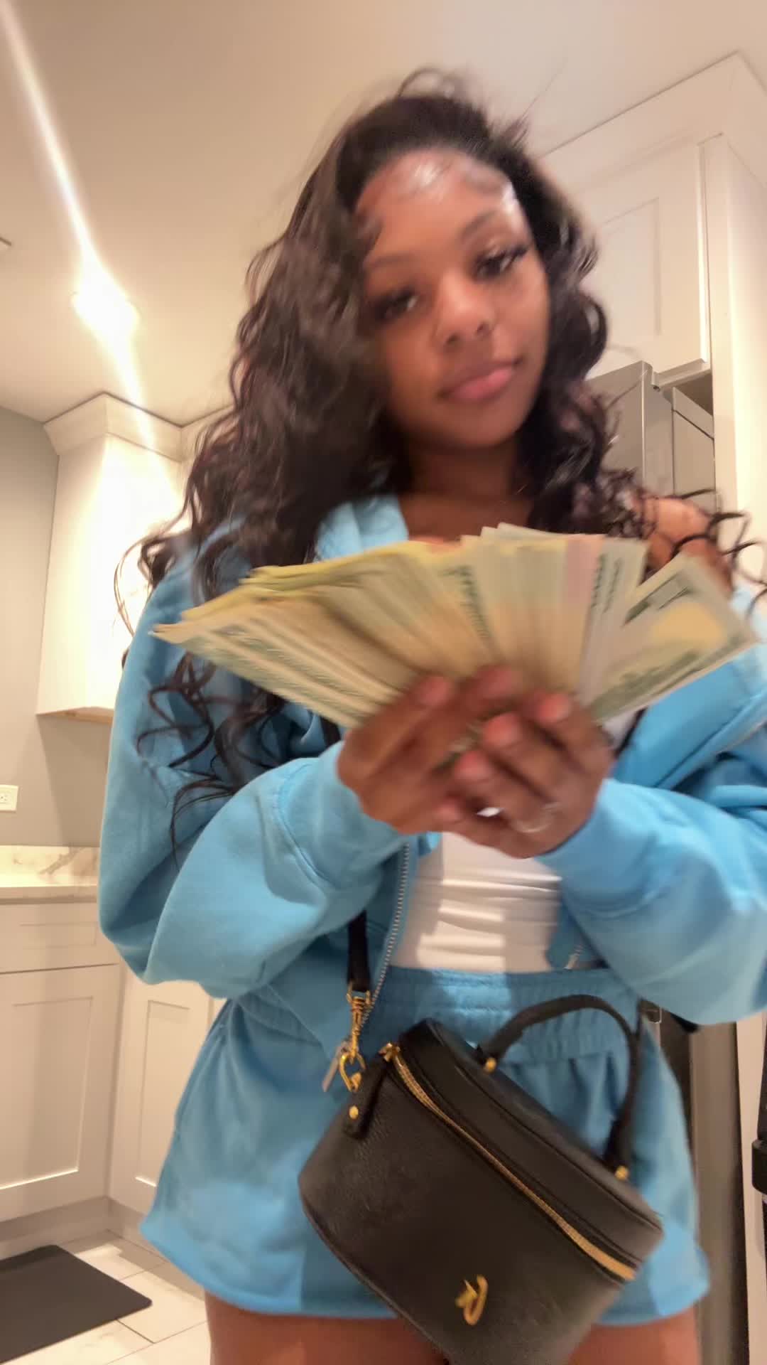 @1𝓸𝓯1