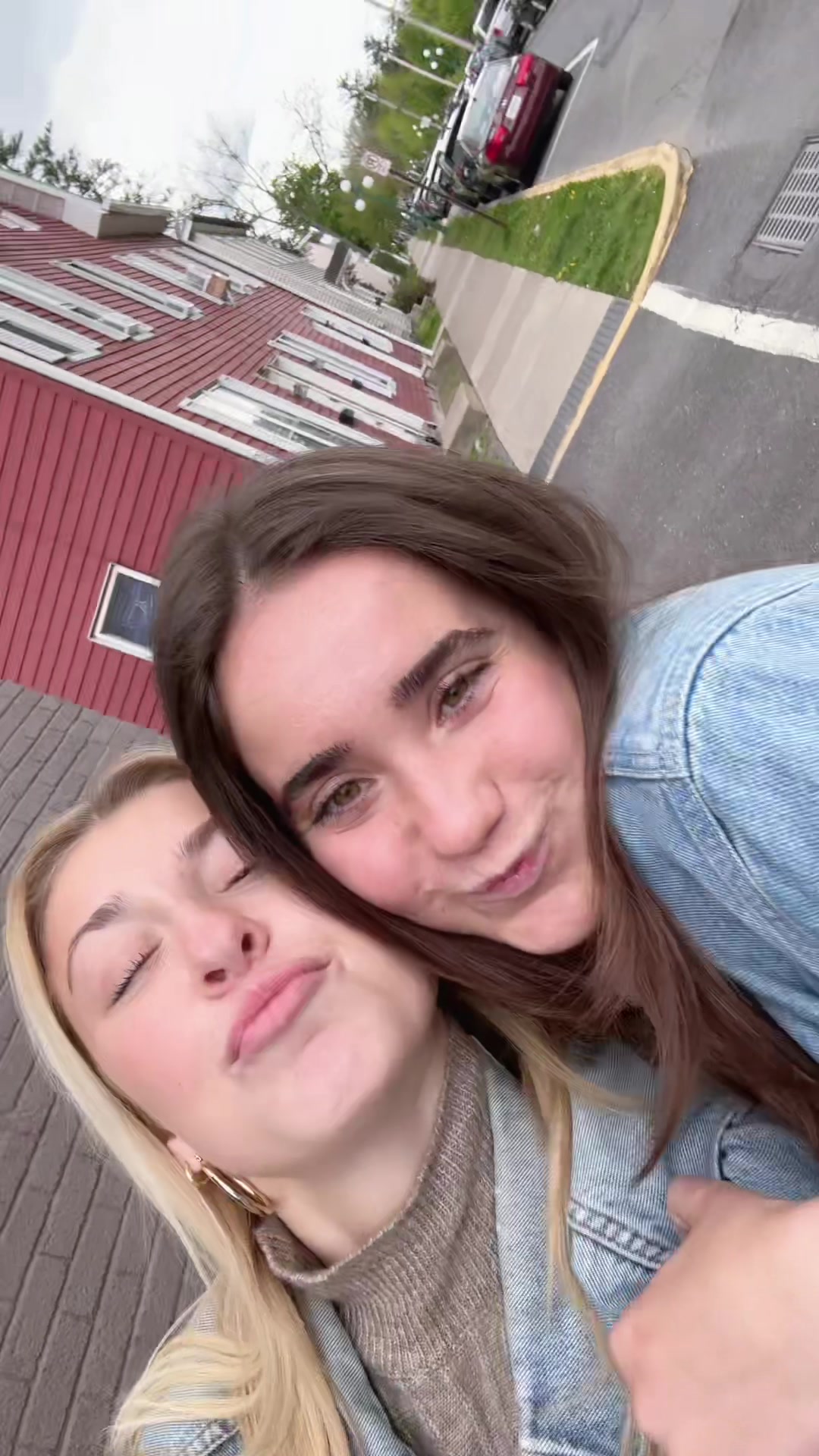 @Sadipoo