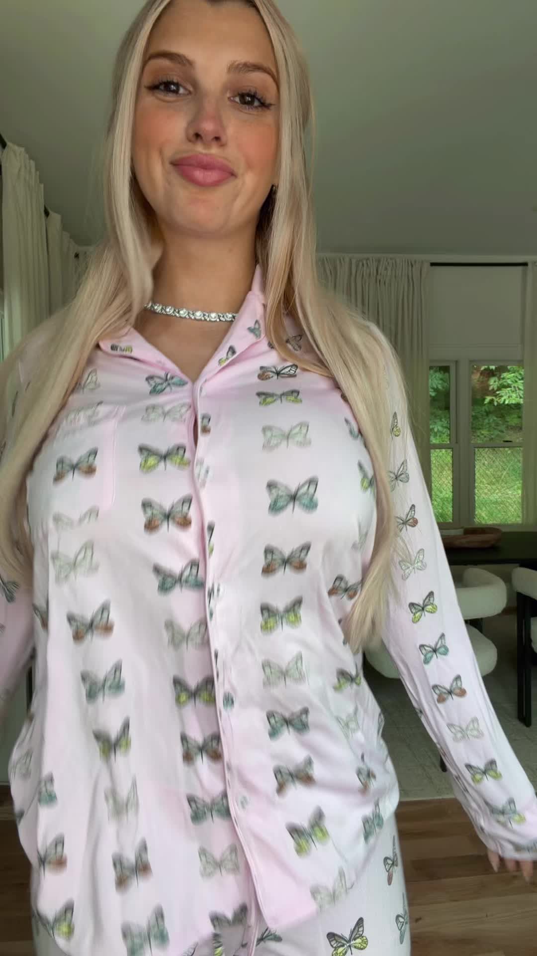 @emilynicholexoo