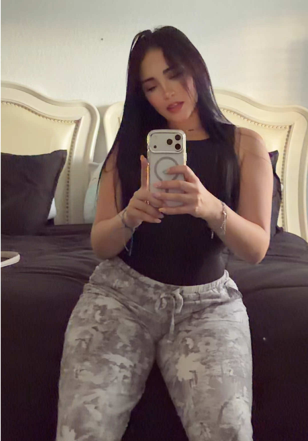 @jaynelis