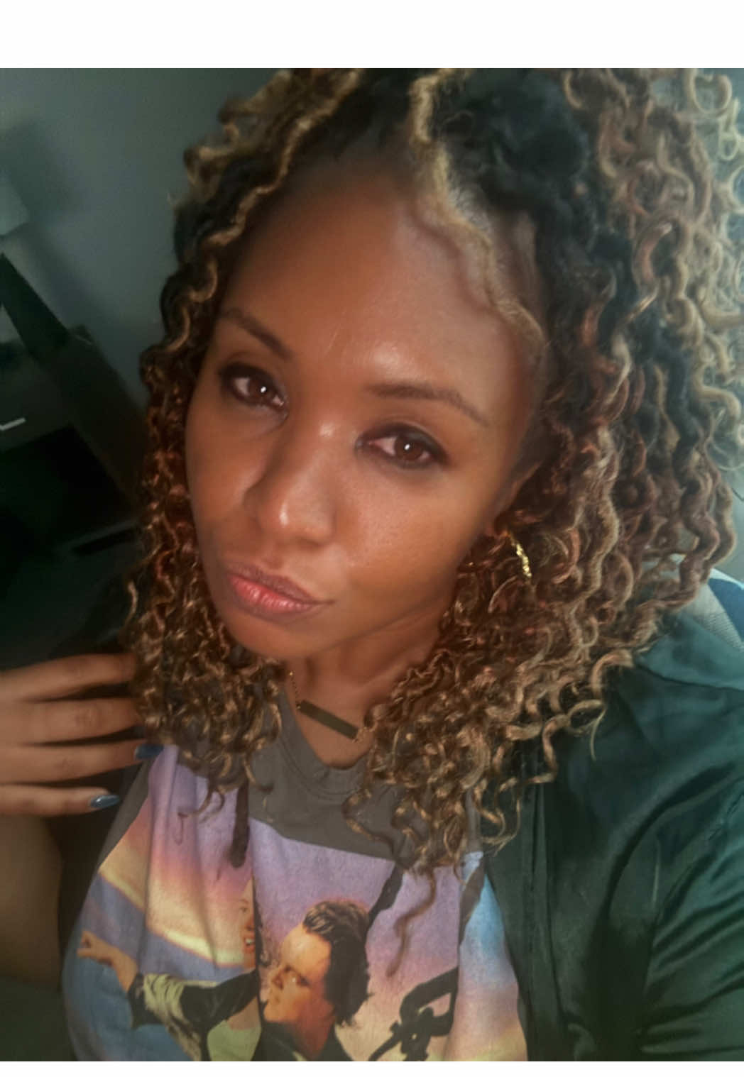 @Mz.Bee.333