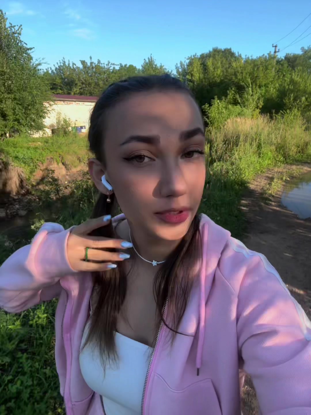 @_Tatiiiii_