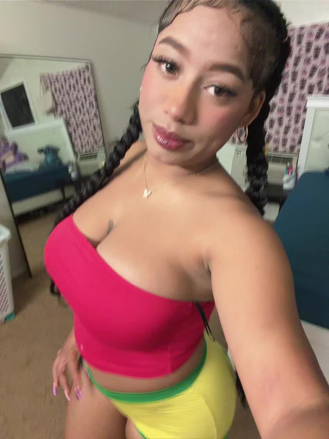 @Yailinbby