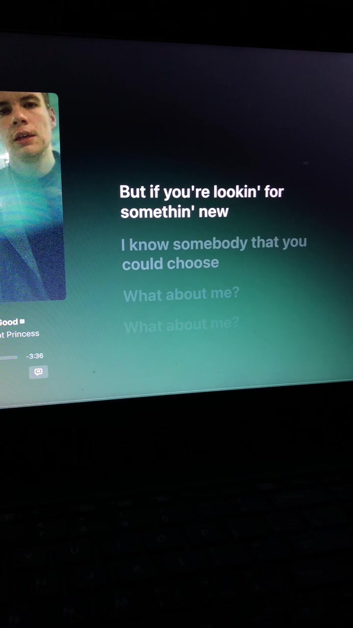@Lyrics in ur mind 🎶