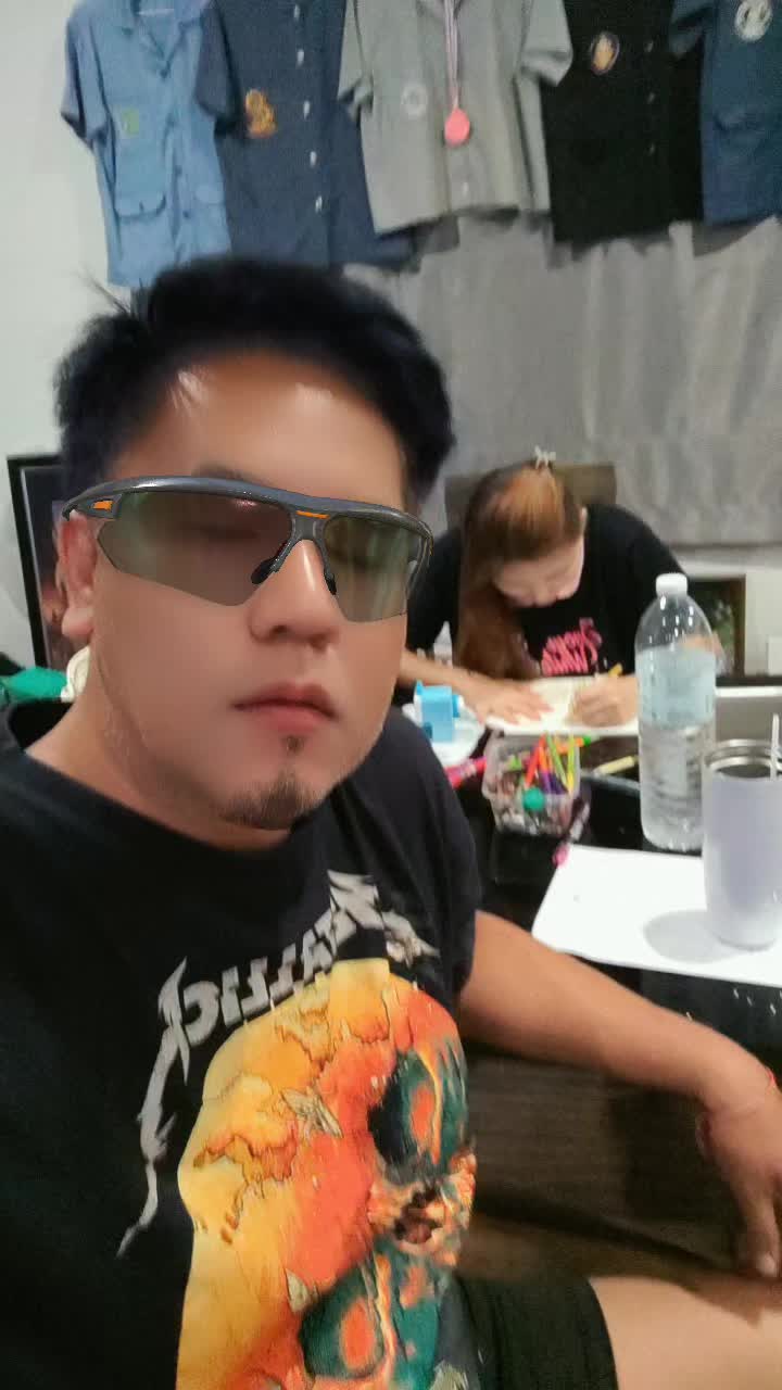 @บิลลี่ อินทรอาชีวะ