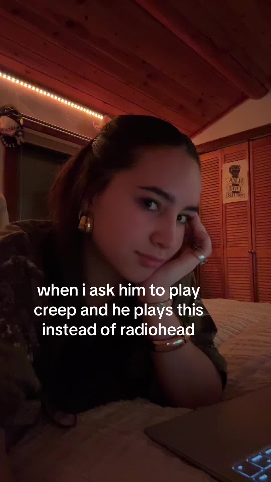 @bella