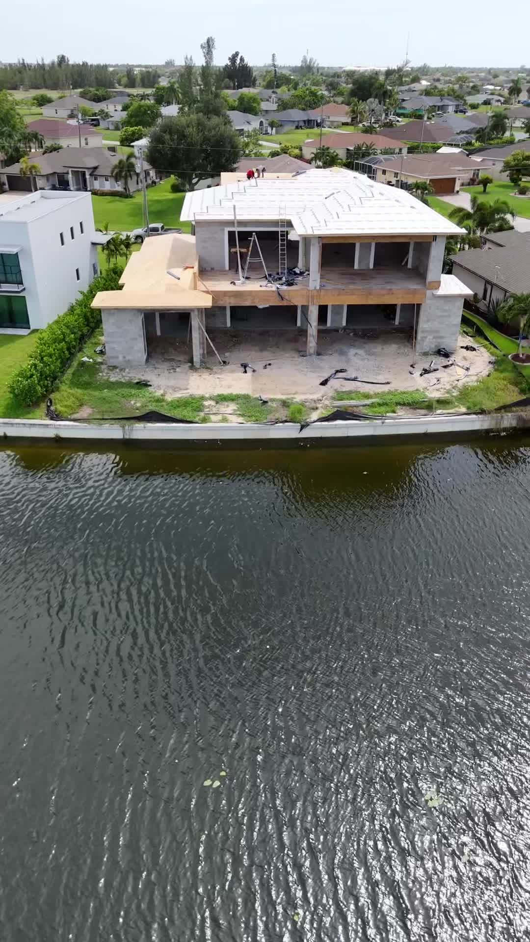 @Hustle Roofing