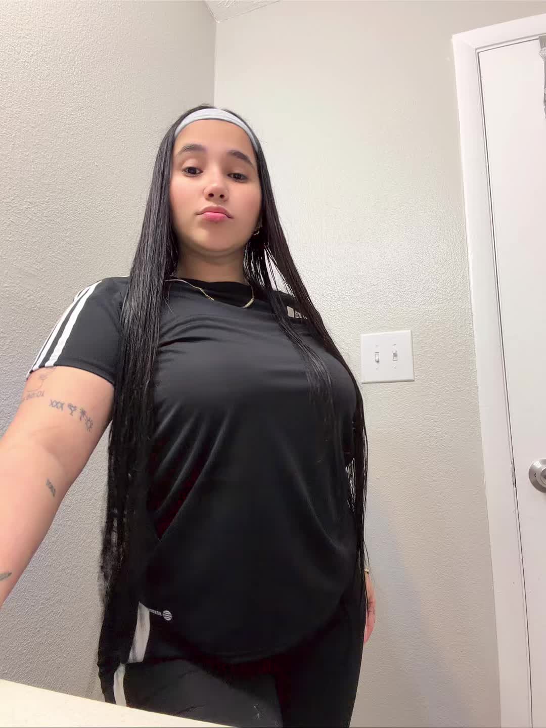 @AngelyBarrios