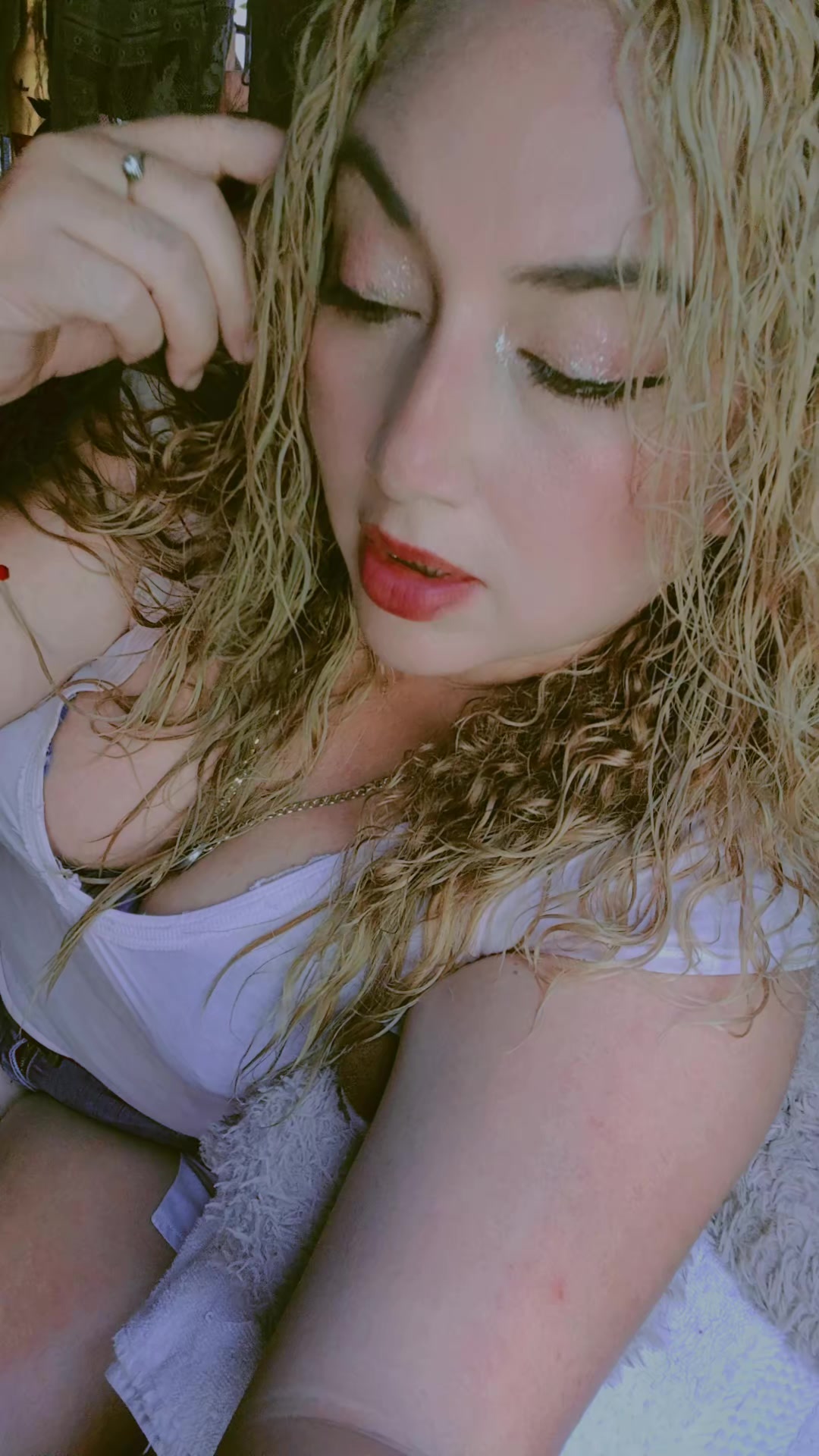 @Azucena Arias 🇬🇹🇸🇻