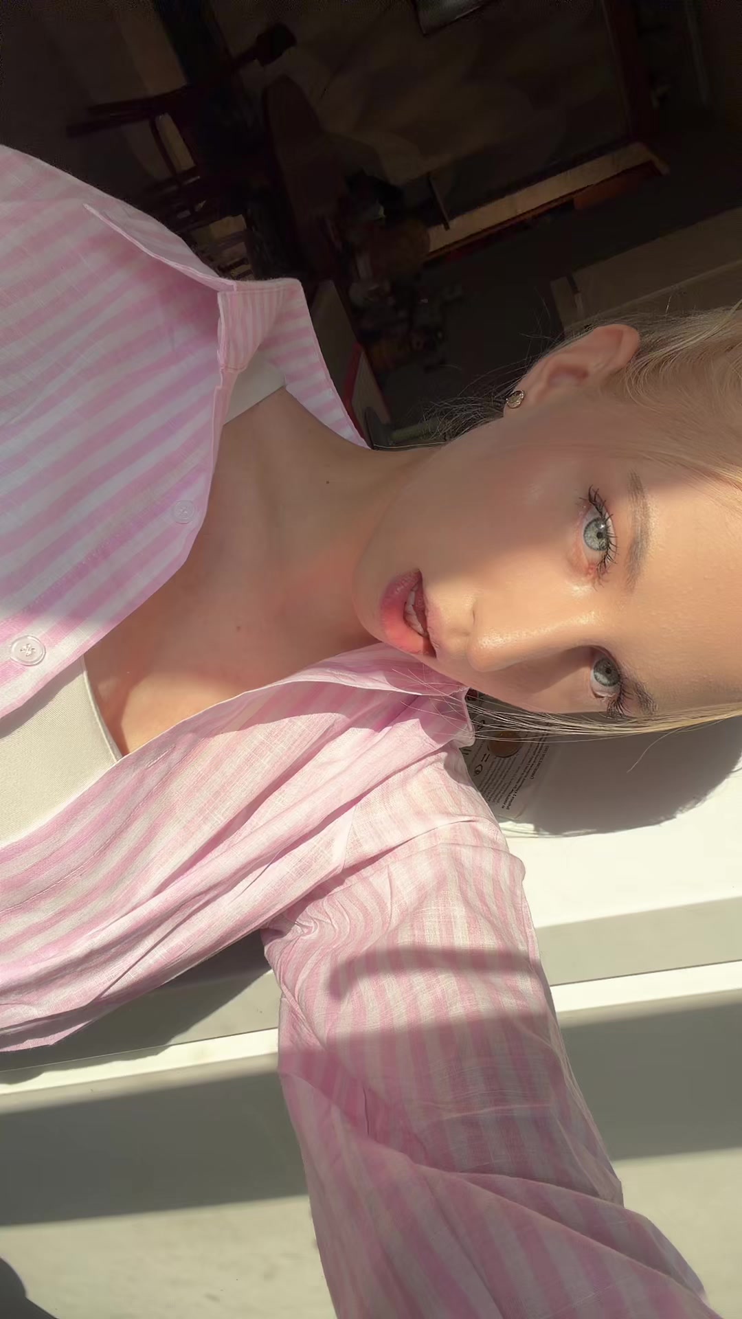 @<3