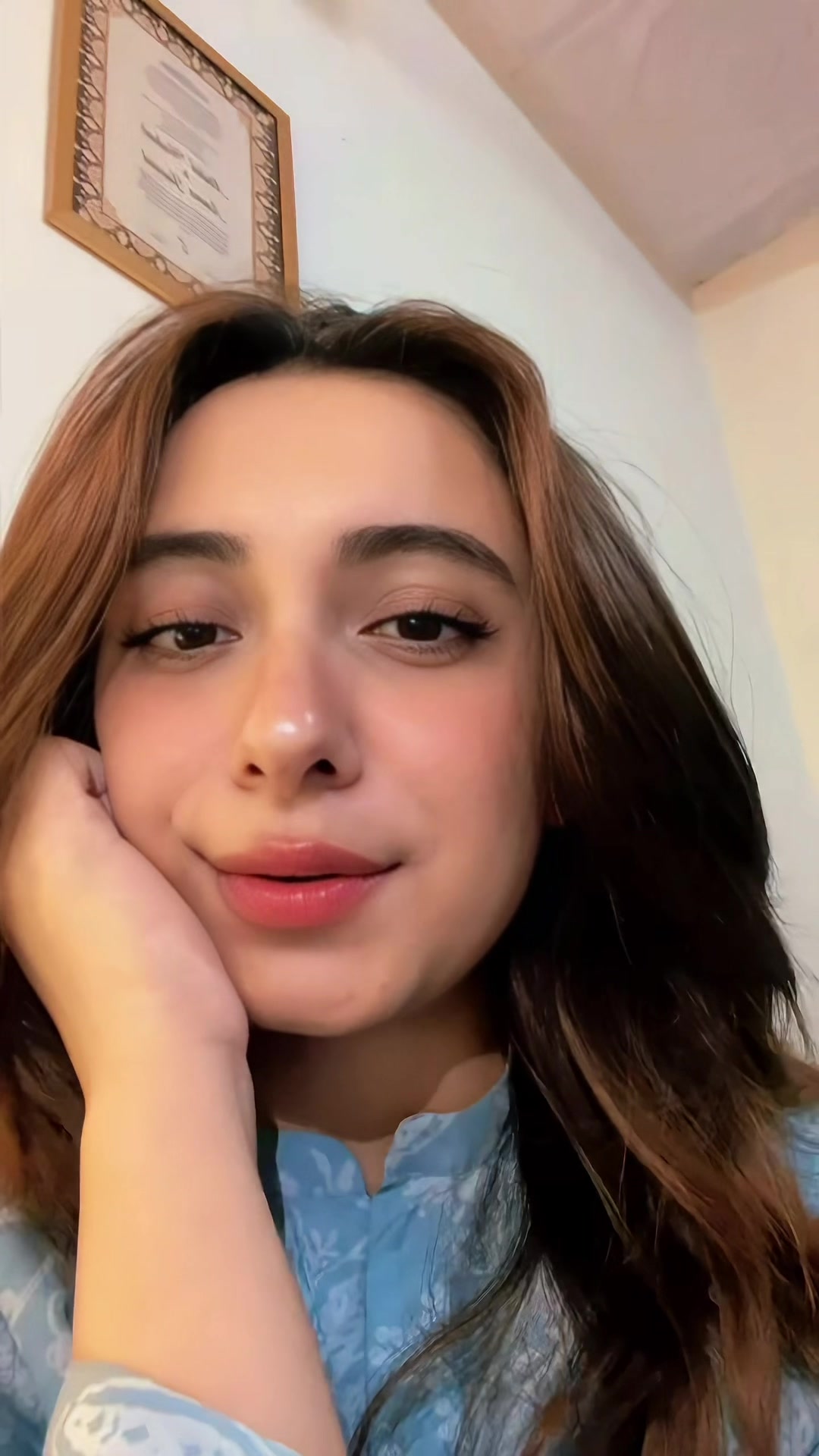 @MeAmna