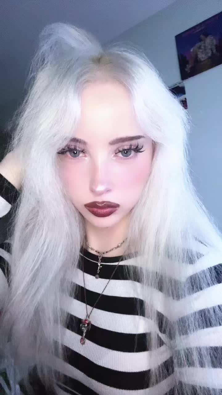 @🌙Madeleine🪻