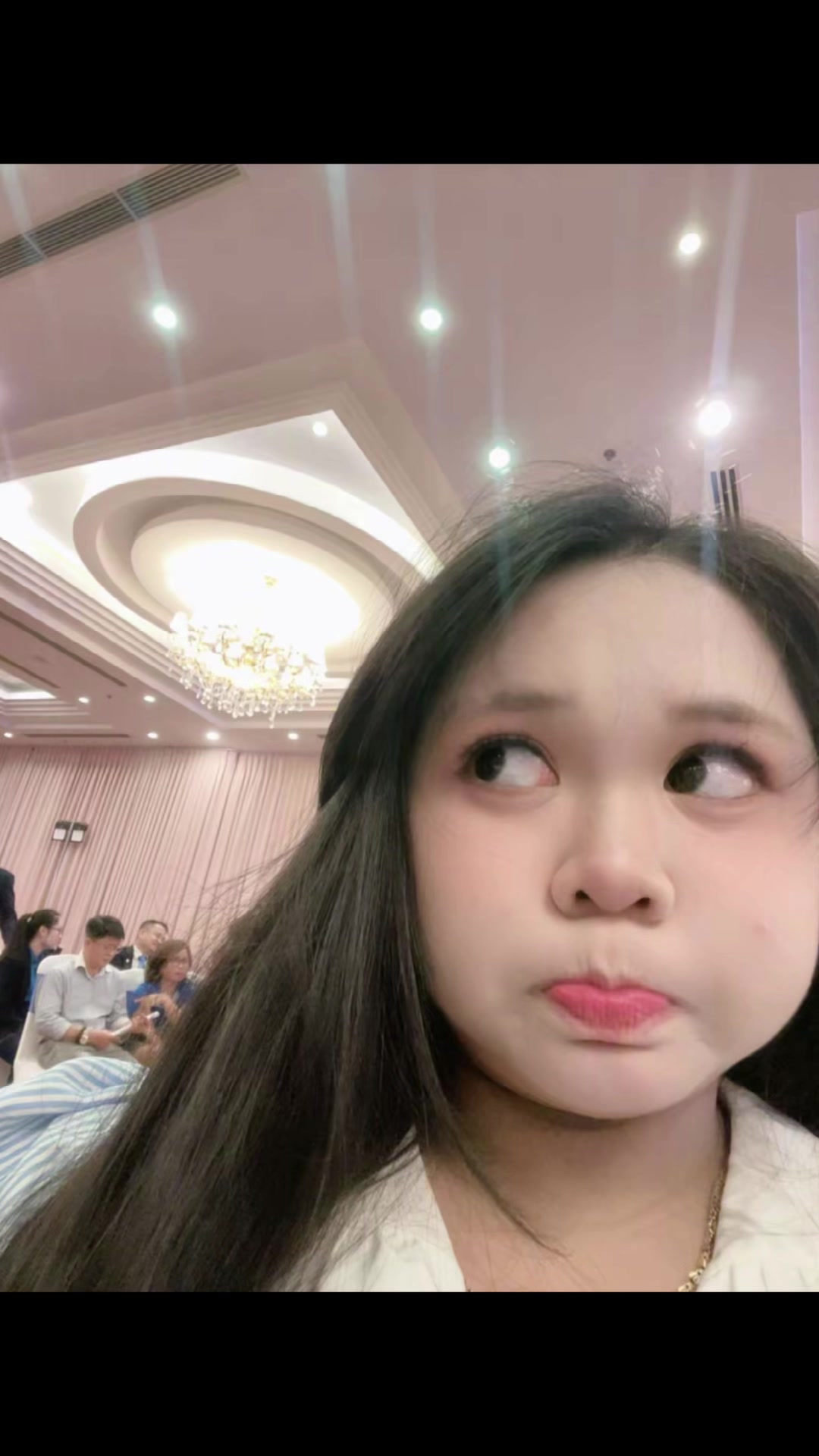 @Kh đủ sức ảnh hưởng