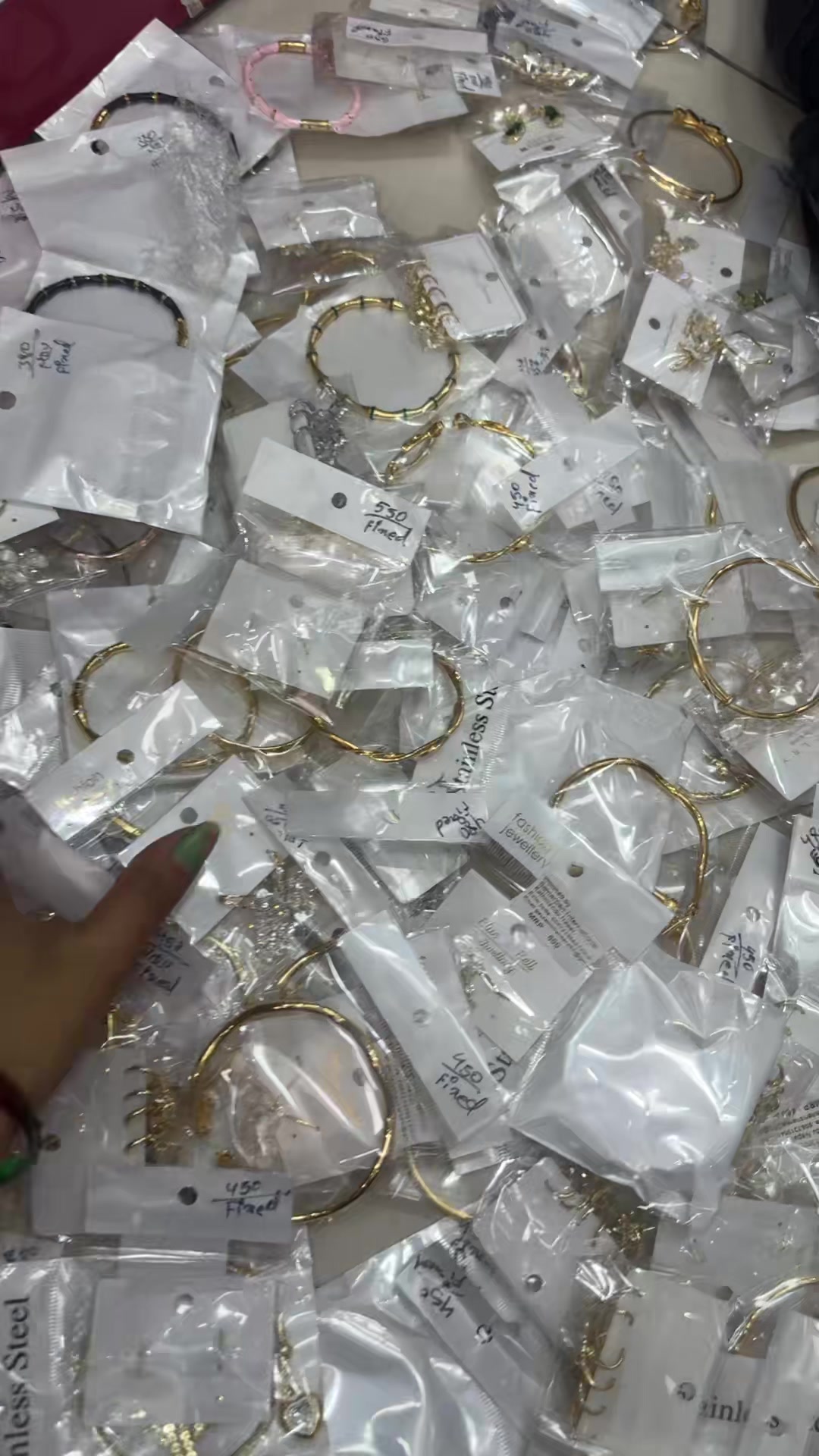 @apsaracosmetics_5577