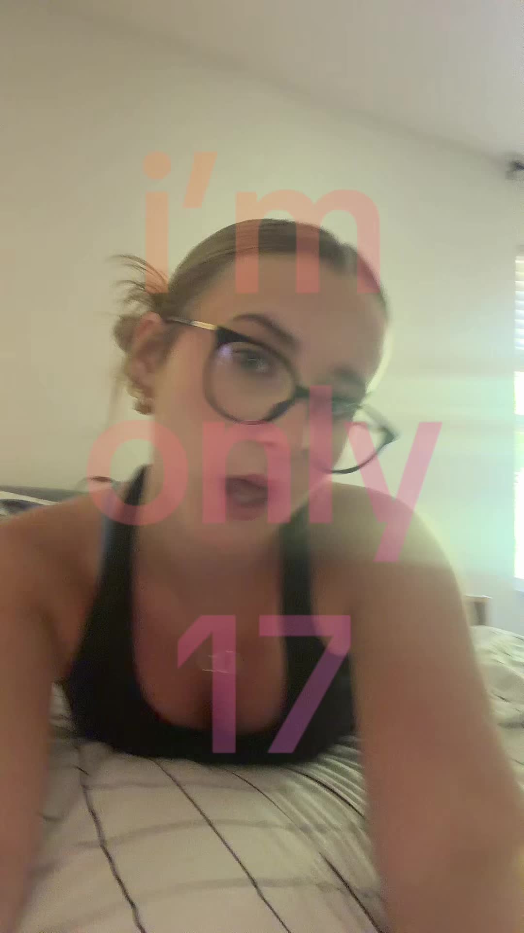 @🦄