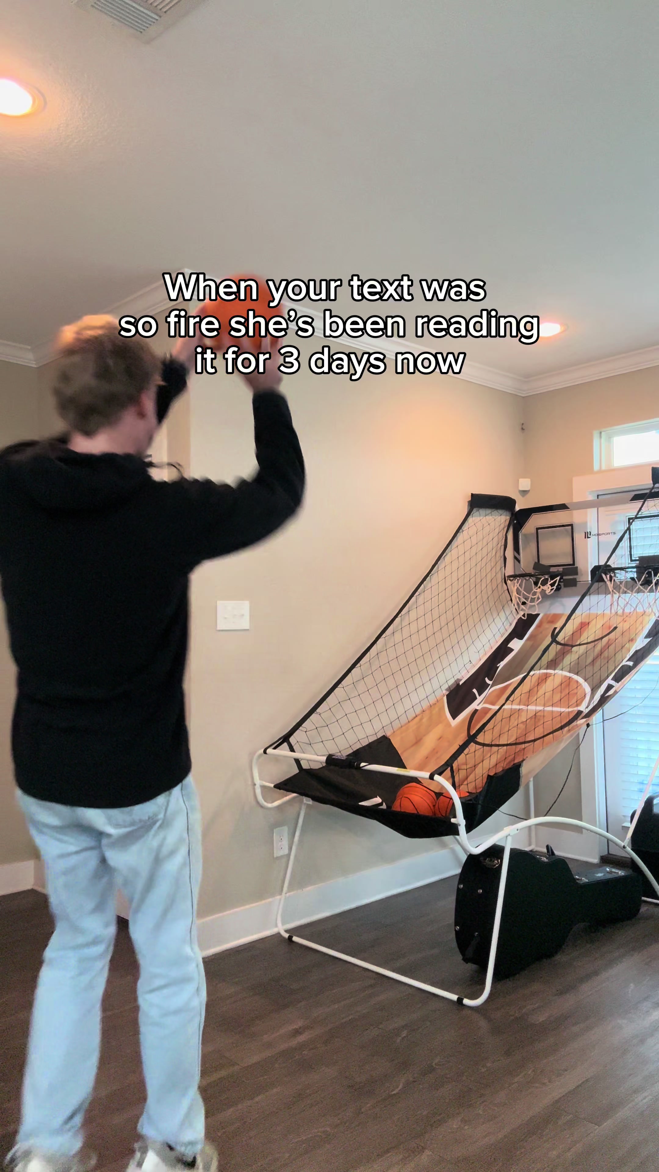 @JJ