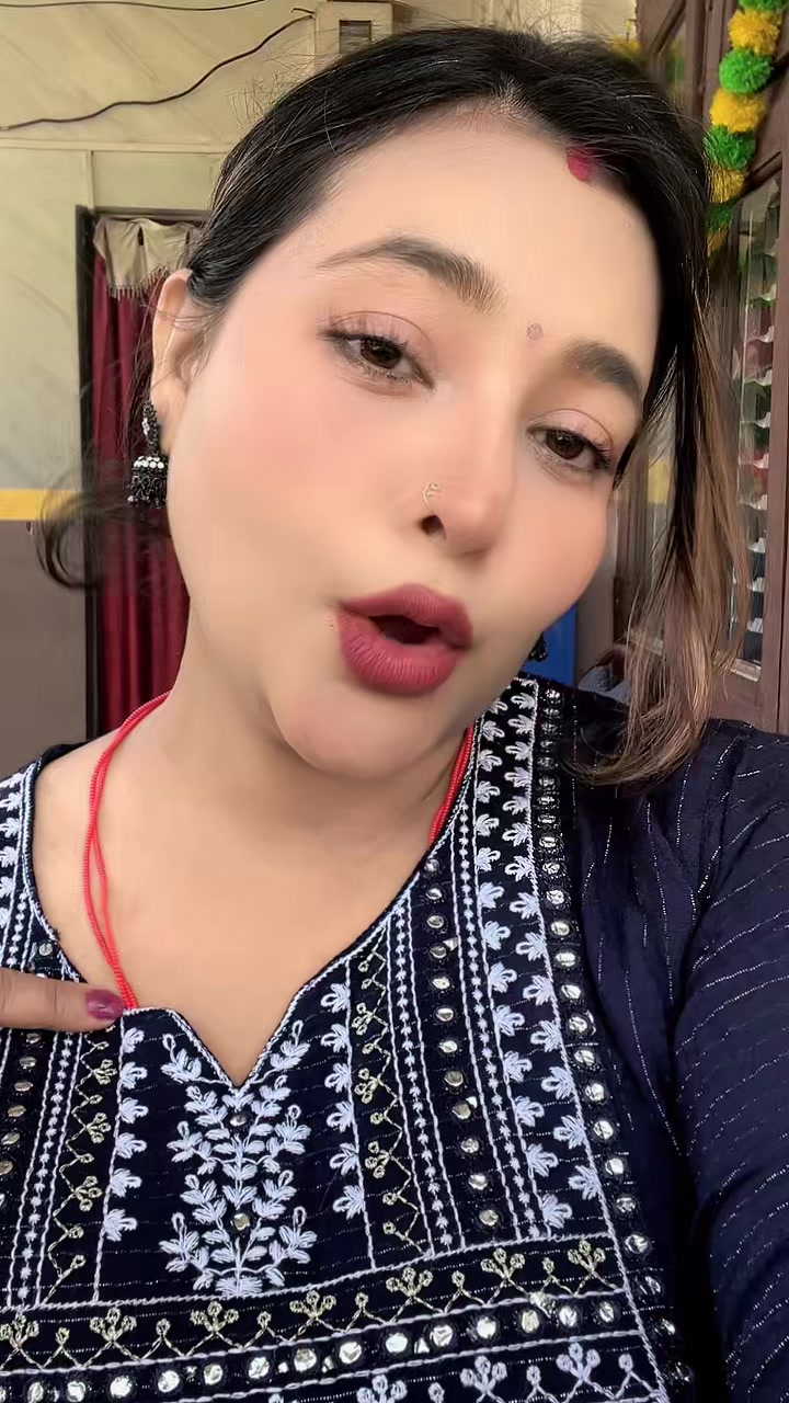 @🦋Dimple girl🦋