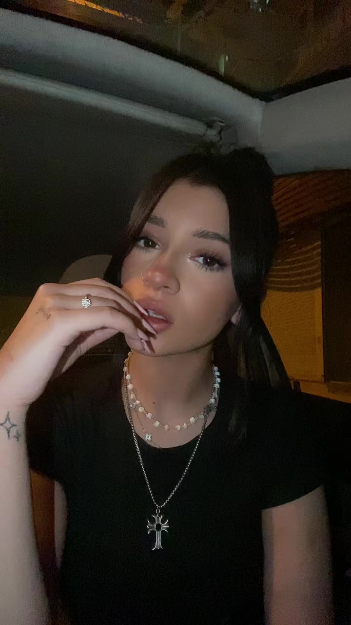 @melika