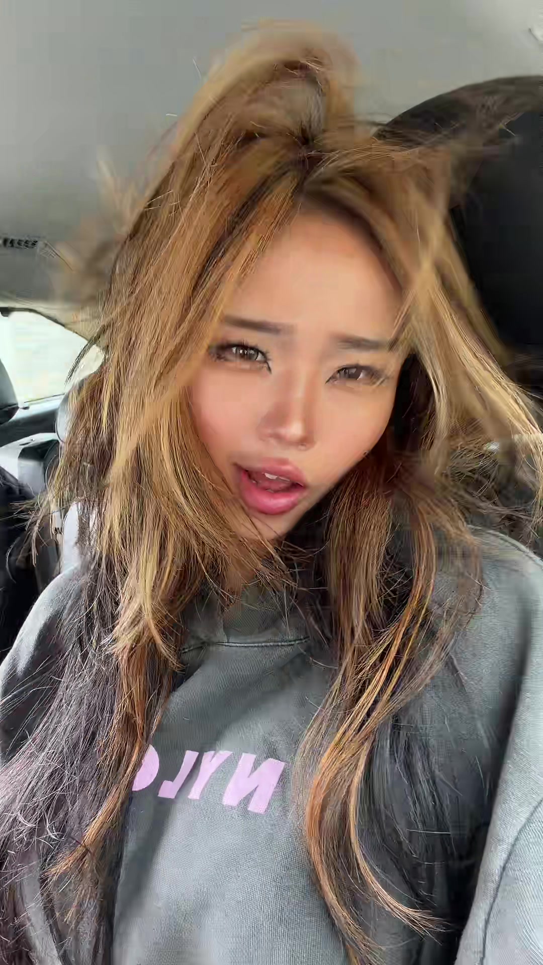 @Annie Zheng